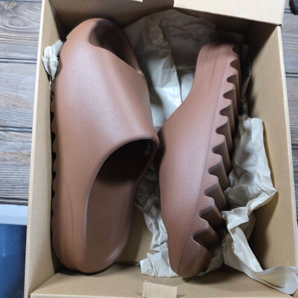 Adidas Yeezy Slide Flax Men's Size 9 Comfort Slip On Sandals Shoes